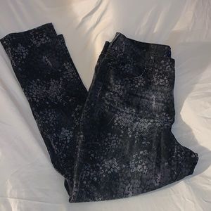 20W Black/Grey floral pattern jeans
